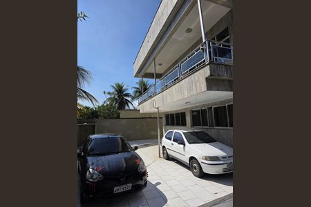 Casa de condomínio à venda com 507m², 5 quartos e 4 vagas Casa de condomínio à venda com 507m², 5 quartos e 4 vagasGaragem