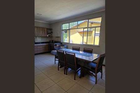 Cozinha de casa de condomínio à venda com 5 quartos, 507m² em Jacarepaguá, Rio de Janeiro