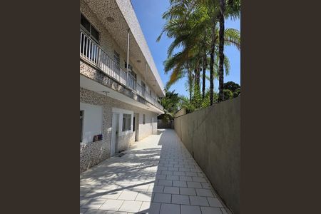 Casa de condomínio à venda com 507m², 5 quartos e 4 vagas Casa de condomínio à venda com 507m², 5 quartos e 4 vagasÁrea externa