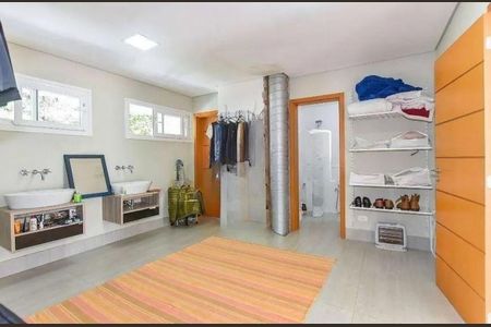 Banheiro 3 de casa para alugar com 3 quartos, 389m² em Alto da XV, Curitiba