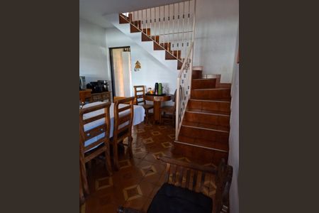 Casa à venda com 210m², 3 quartos e 2 vagasSala de Jantar