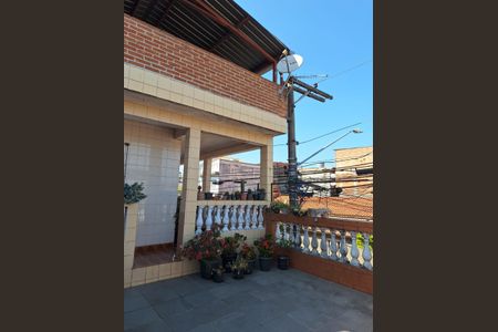 Casa à venda com 210m², 3 quartos e 2 vagasVaranda