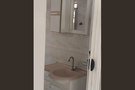 Casa à venda com 171m², 3 quartos e 2 vagasBanheiro