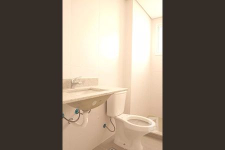 Casa à venda com 67m², 3 quartos e 2 vagasBanheiro