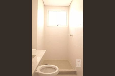 Casa à venda com 67m², 3 quartos e 2 vagasBanheiro