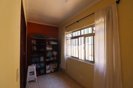 Casa à venda com 182m², 4 quartos e 2 vagasSala Edícula 