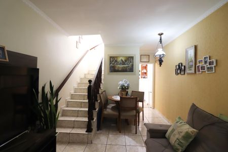 Casa à venda com 182m², 4 quartos e 2 vagasSala 