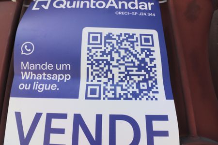 Casa à venda com 182m², 4 quartos e 2 vagasQR CODE 