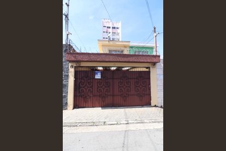 Casa à venda com 182m², 4 quartos e 2 vagasFachada