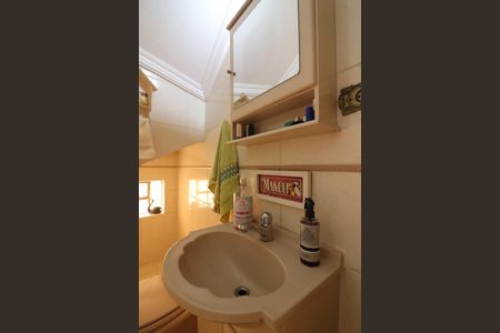 Casa à venda com 182m², 4 quartos e 2 vagasLavabo 