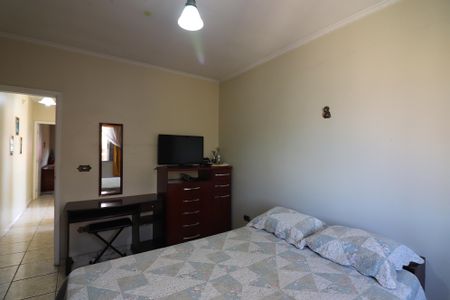 Casa à venda com 182m², 4 quartos e 2 vagasQuarto 2