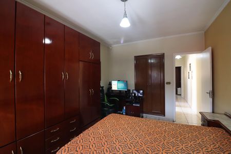 Casa à venda com 182m², 4 quartos e 2 vagasQuarto 1