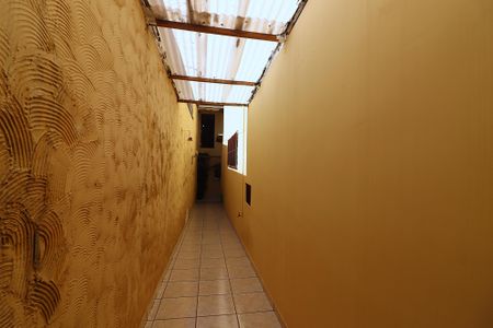 Casa à venda com 182m², 4 quartos e 2 vagasCorredor
