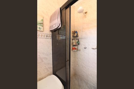Casa à venda com 182m², 4 quartos e 2 vagasBanheiro Social
