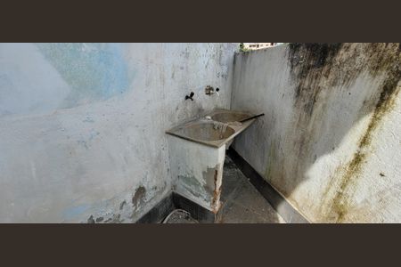 Casa para alugar com 60m², 2 quartos e 1 vagaÁrea de Serviço