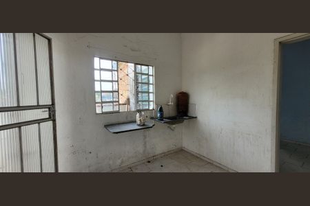 Casa para alugar com 60m², 2 quartos e 1 vagaCozinha