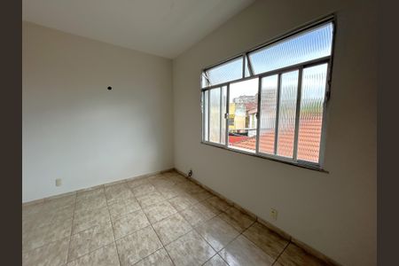 Sala de casa para alugar com 1 quarto, 48m² em Vila Valqueire, Rio de Janeiro