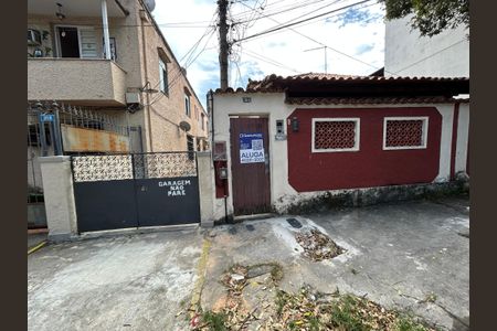 Casa à venda com 48m², 1 quarto e 1 vagaFachada + plaquinha