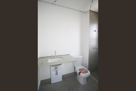 Apartamento à venda com 88m², 2 quartos e 1 vaga Apartamento à venda com 88m², 2 quartos e 1 vagaBanheiro da Suíte 2