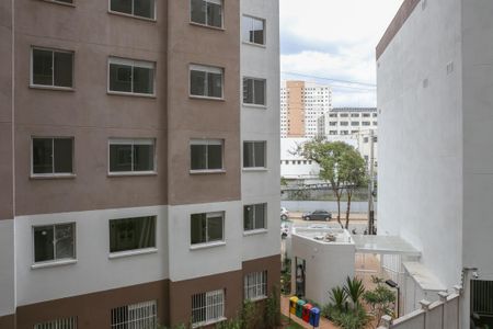 Vista do Quarto 2 de apartamento para alugar com 2 quartos, 33m² em Parque Industrial Tomas Edson, São Paulo