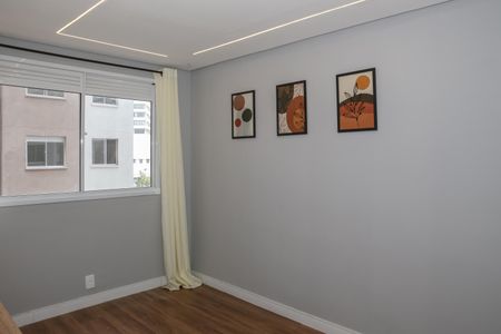 Sala de apartamento para alugar com 2 quartos, 33m² em Parque Industrial Tomas Edson, São Paulo