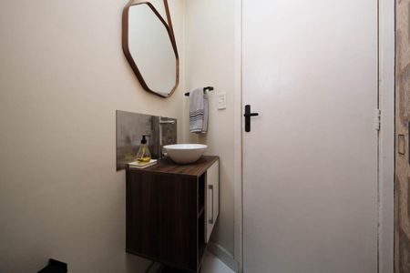 Casa à venda com 140m², 2 quartos e 4 vagasLavabo