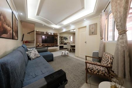 Sala de casa à venda com 2 quartos, 140m² em Vila Mesquita, São Paulo