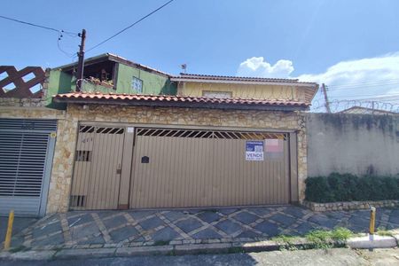Casa à venda com 140m², 2 quartos e 4 vagasFachada