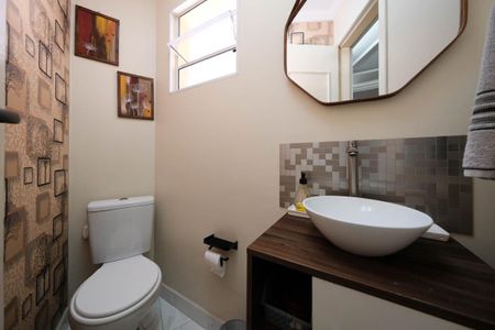 Casa à venda com 140m², 2 quartos e 4 vagasLavabo