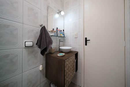 Casa à venda com 140m², 2 quartos e 4 vagasBanheiro