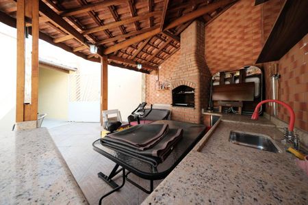 Casa à venda com 140m², 2 quartos e 4 vagasÁrea gourmet