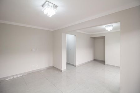 Casa para alugar com 180m², 3 quartos e 1 vagaSala