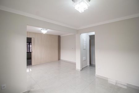 Casa para alugar com 180m², 3 quartos e 1 vagaSala