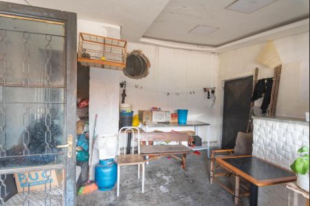 Casa à venda com 100m², 2 quartos e 1 vagaGaragem