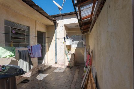 Casa à venda com 100m², 2 quartos e 1 vagaCasa 2-Quintal