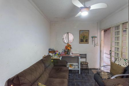 Casa à venda com 100m², 2 quartos e 1 vagaSala