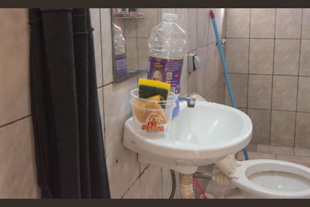Casa à venda com 100m², 2 quartos e 1 vagaCasa 2- Banheiro