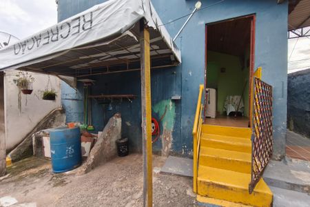 Casa à venda com 100m², 3 quartos e 3 vagasQuintal