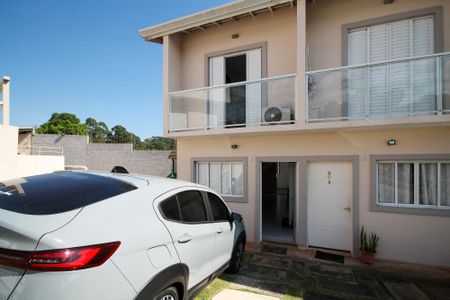 Casa de condomínio para alugar com 59m², 2 quartos e 2 vagasFachada Casa