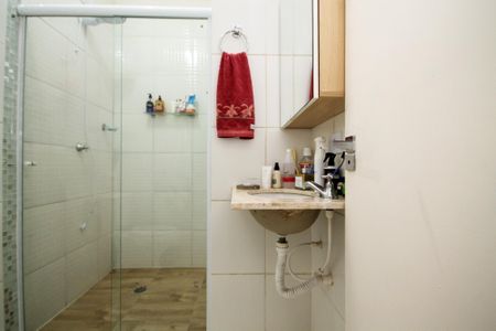 Casa de condomínio para alugar com 59m², 2 quartos e 2 vagasBanheiro