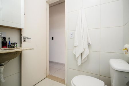 Casa de condomínio para alugar com 59m², 2 quartos e 2 vagasBanheiro