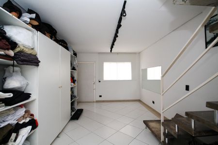 Sala de casa de condomínio para alugar com 2 quartos, 59m² em Outeiro de Passárgada, Cotia