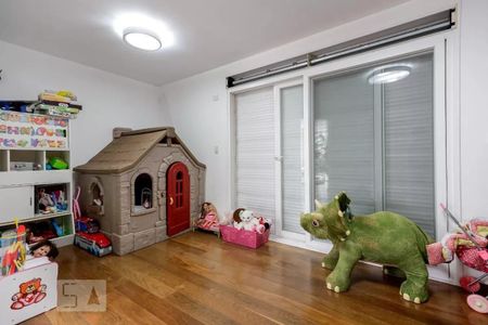 Casa de condomínio à venda com 790m², 4 quartos e 6 vagasQuarto