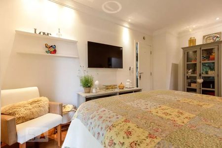 Casa de condomínio à venda com 790m², 4 quartos e 6 vagasQuarto 