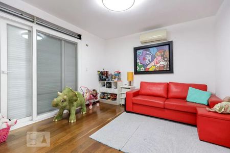 Casa de condomínio à venda com 790m², 4 quartos e 6 vagasSala