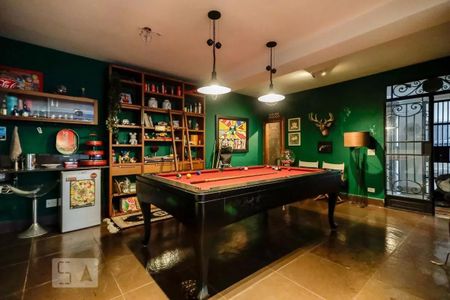 Casa de condomínio à venda com 790m², 4 quartos e 6 vagasSala