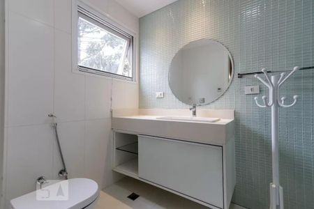 Casa de condomínio à venda com 790m², 4 quartos e 6 vagasBanheiro 