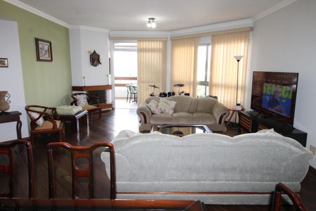 Apartamento para alugar com 200m², 4 quartos e 3 vagasSala