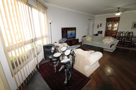 Apartamento para alugar com 200m², 4 quartos e 3 vagasSala