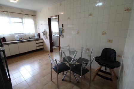 Apartamento para alugar com 200m², 4 quartos e 3 vagasCozinha